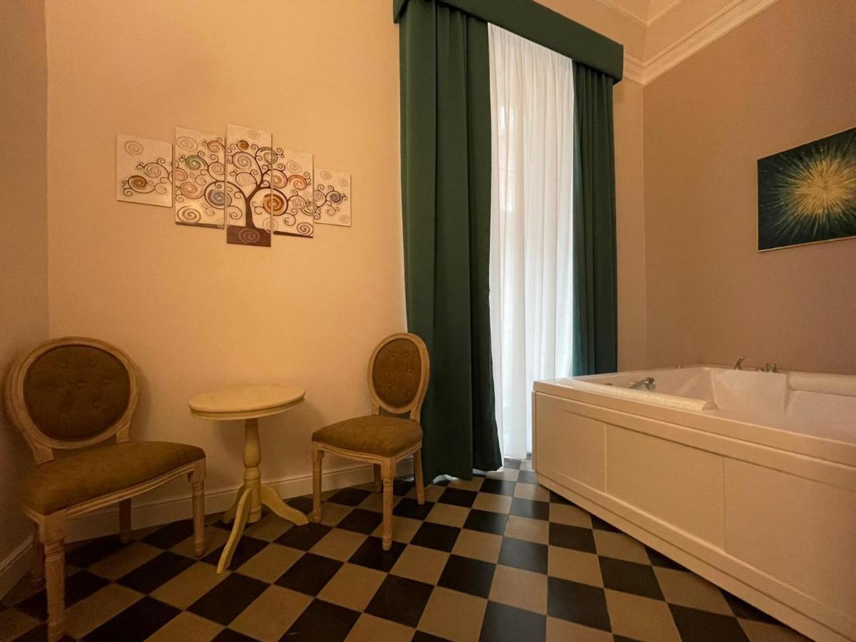 B&B Romeo Luxury Rooms 카타니아 외부 사진