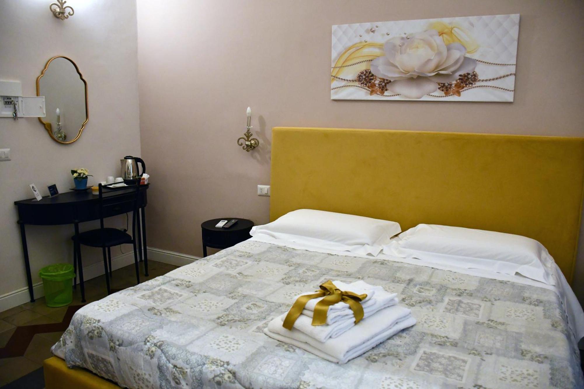 B&B Romeo Luxury Rooms 카타니아 외부 사진