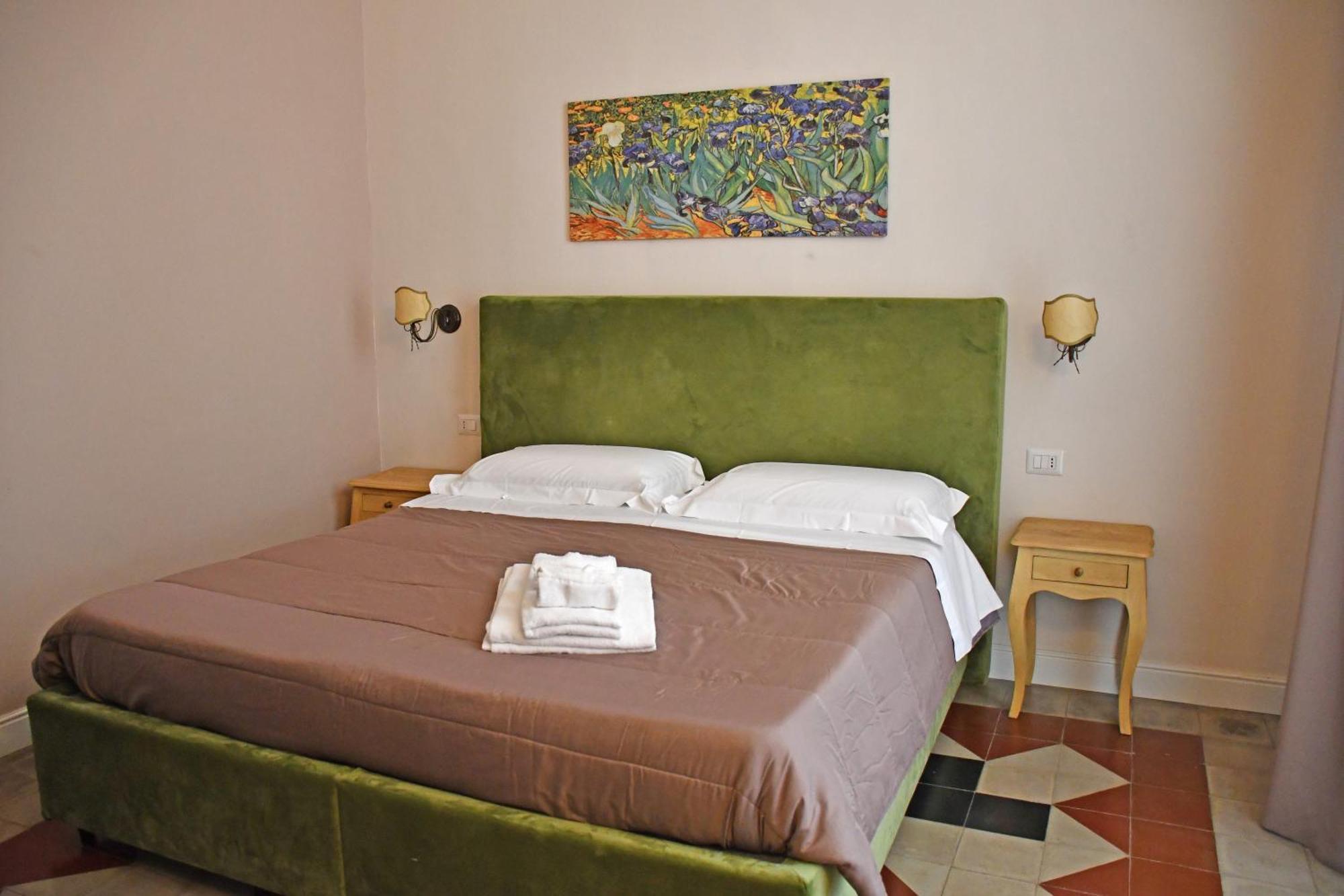 B&B Romeo Luxury Rooms 카타니아 외부 사진